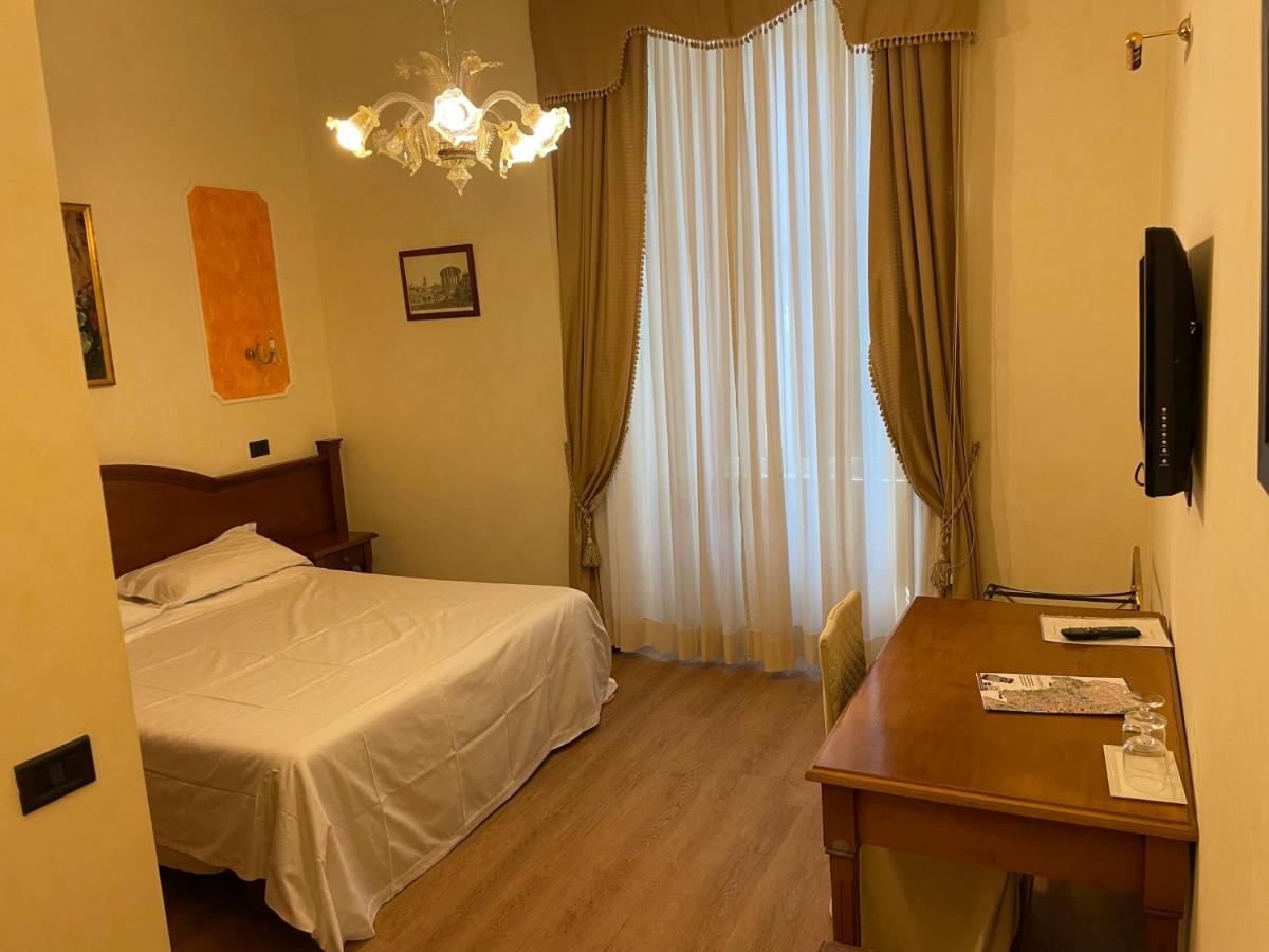 Le Petit Real Hotel Rom Eksteriør billede