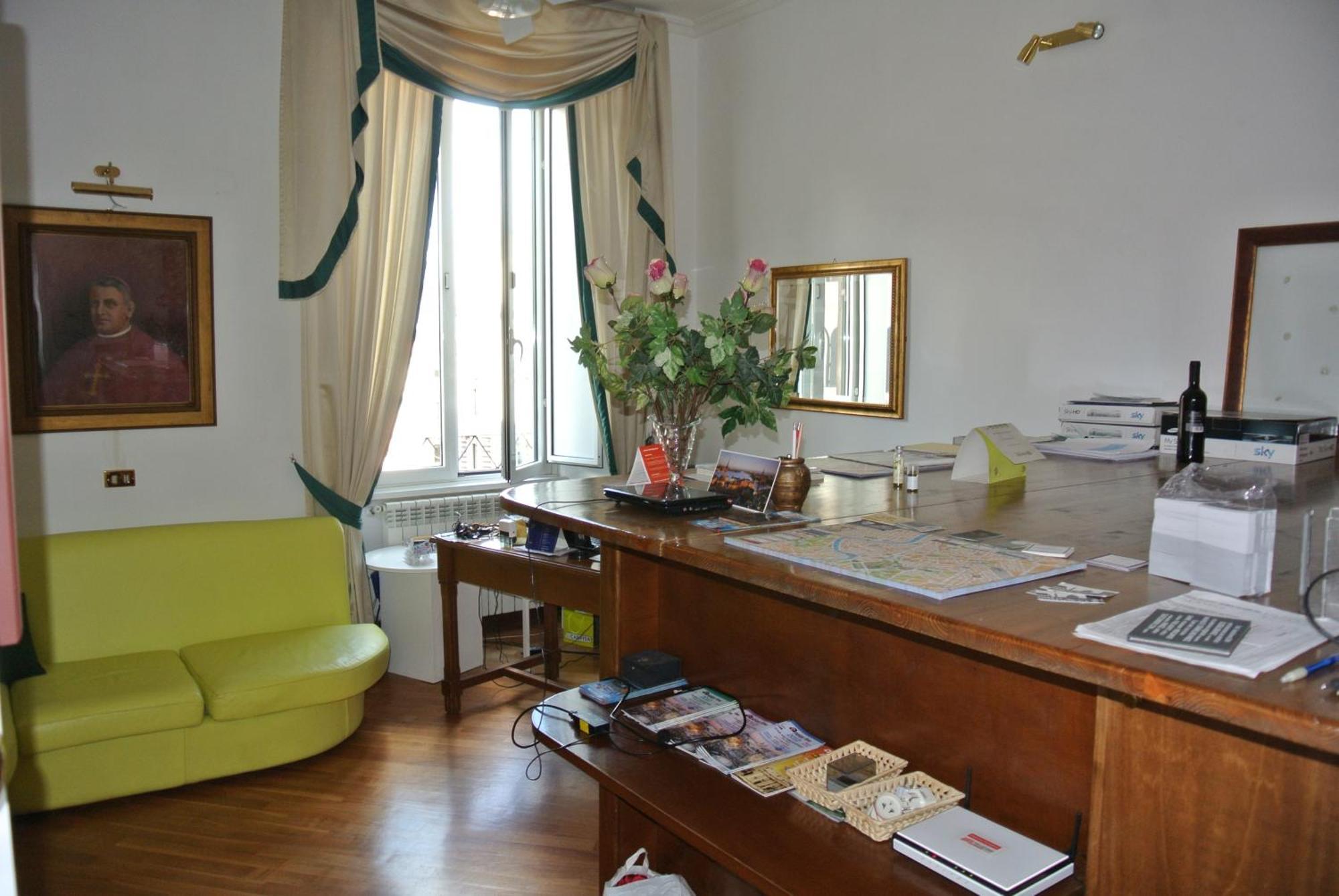 Le Petit Real Hotel Rom Eksteriør billede
