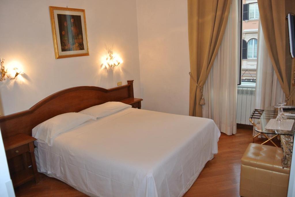 Le Petit Real Hotel Rom Værelse billede