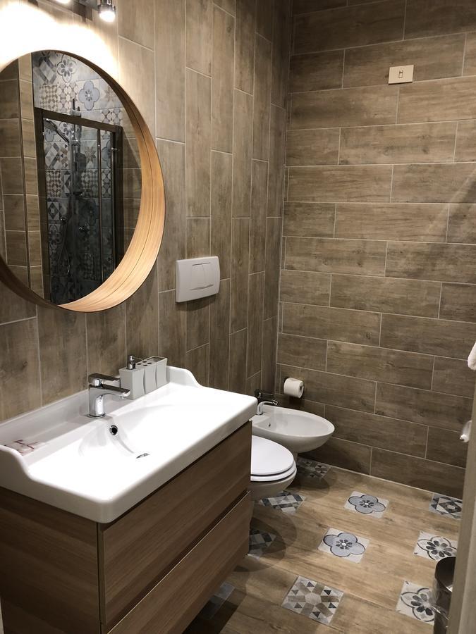 Le Petit Real Hotel Rom Eksteriør billede